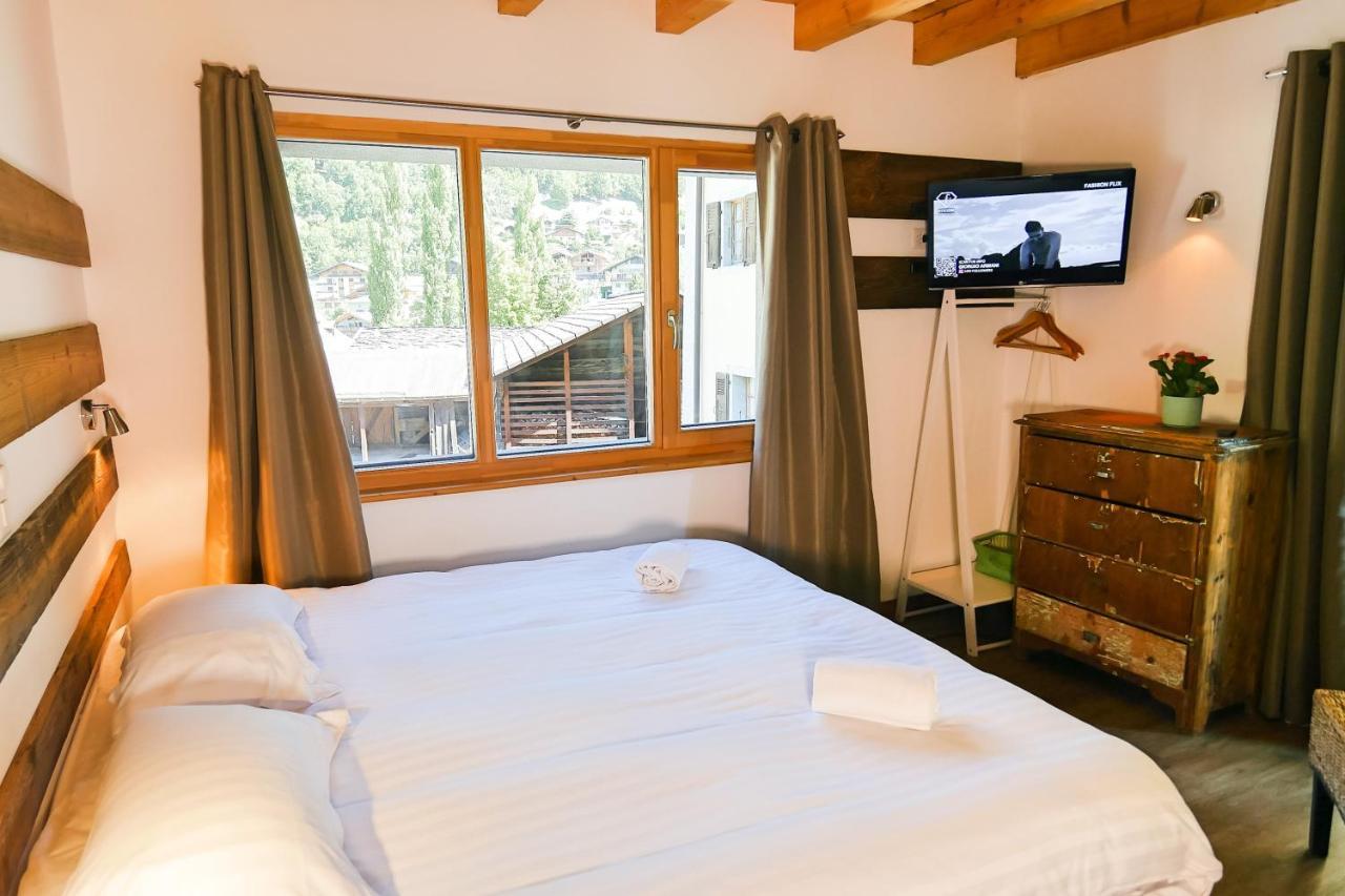La Baraka Hostel Bagnes Екстериор снимка