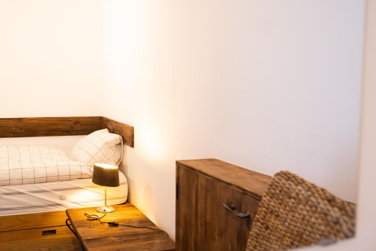 La Baraka Hostel Bagnes Екстериор снимка