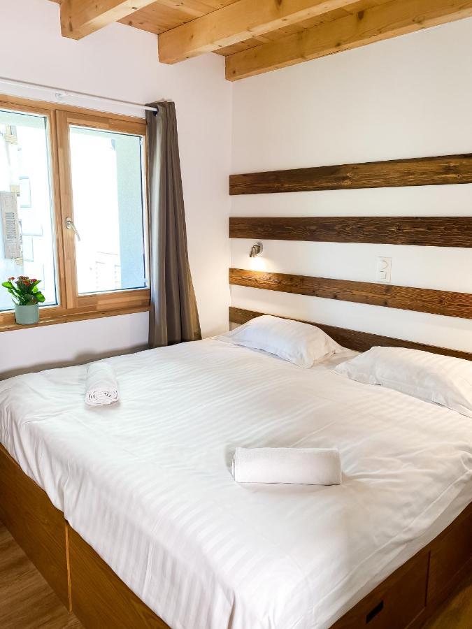 La Baraka Hostel Bagnes Екстериор снимка