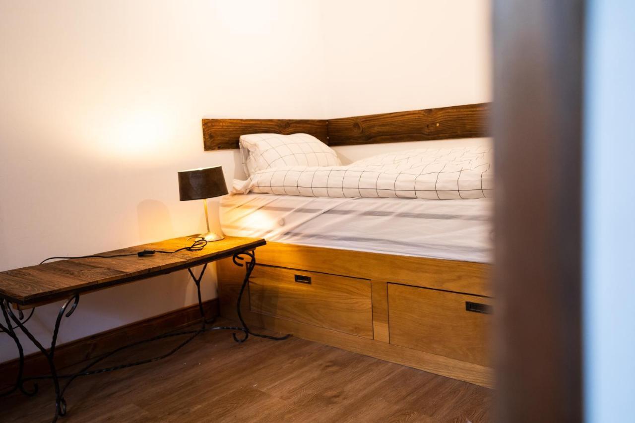 La Baraka Hostel Bagnes Екстериор снимка